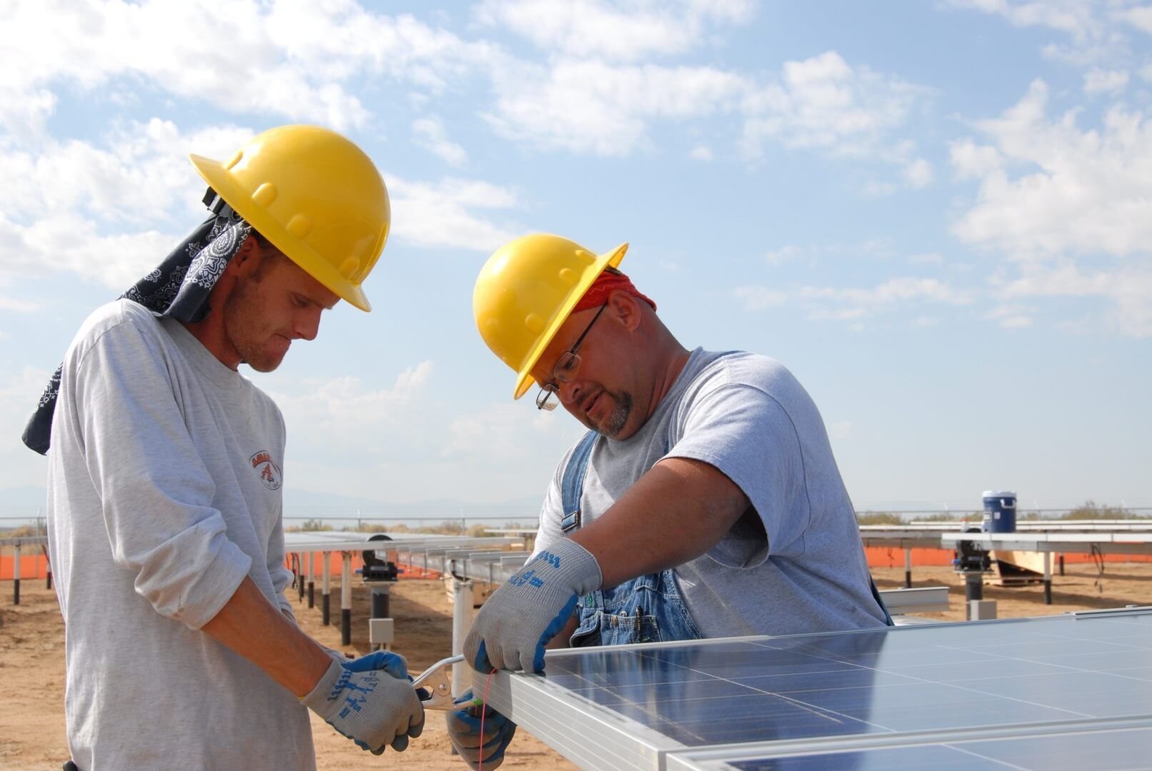 building-construction-industry-solar-energy-site-755446-pxhere.com-1
